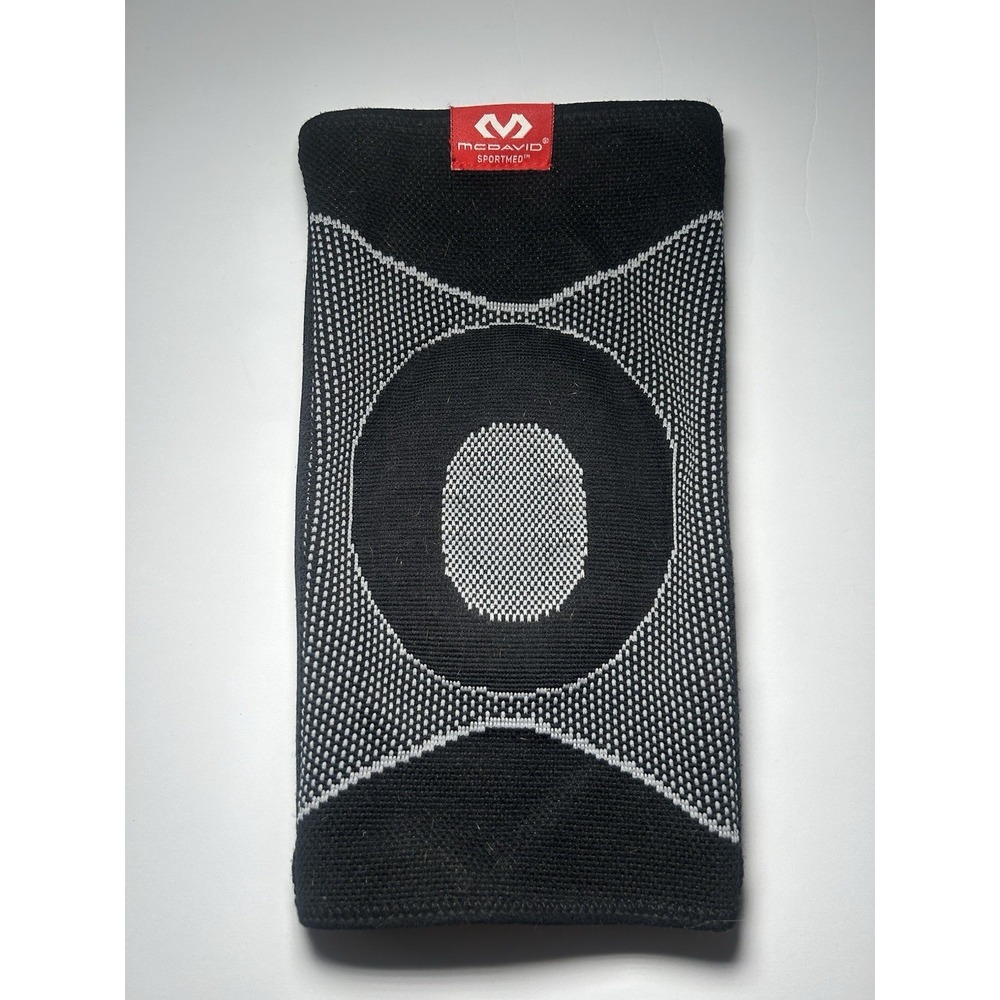 McDavid 5125 Knee Sleeve with 4-Way Elastic & Gel Buttress‎ XL